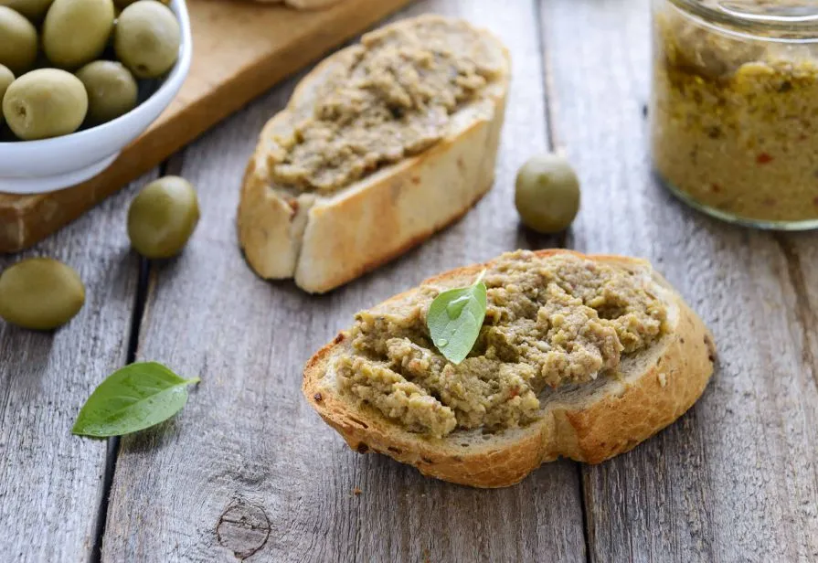 Green olive patè